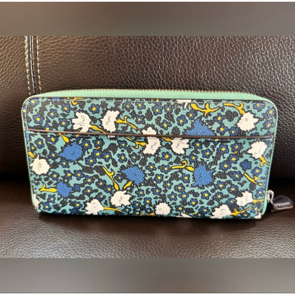 Coach Yankee Floral Print Zippy Wallet – Teal Blue Leather with Black Hardware - Picture 5 of 8